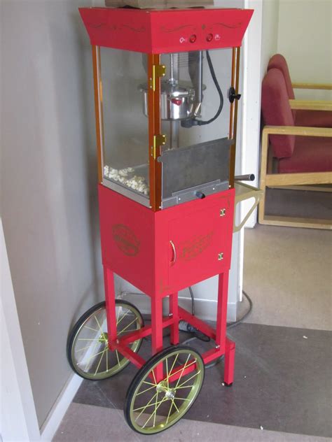 Vixen Von Vintage Modern Retro Popcorn Machine