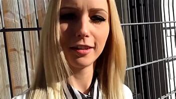 Anal loco amateur Rubia video de sexo POV más https ouo io b f C XVIDEOS