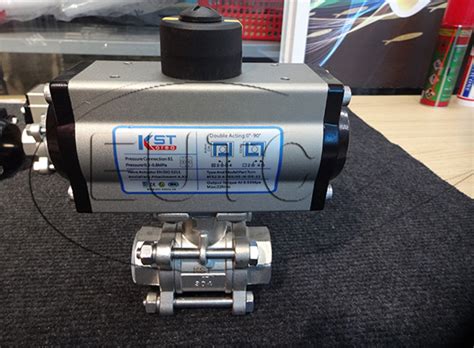 Van Bi Inox Khí Nén Nối Ren Dn25