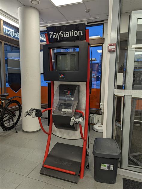 Finally Found Ps1 Demo Kiosk But The Tv That Came With It Seems To Be