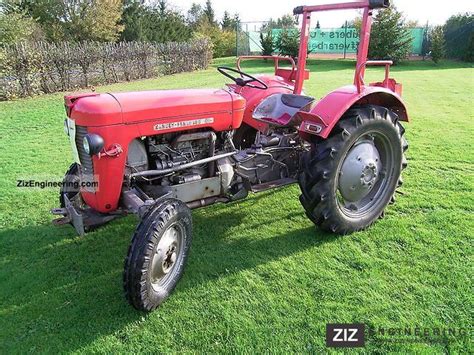 Massey Ferguson Mf 25 1962 Agricultural Farmyard Tractor Photo And Specs