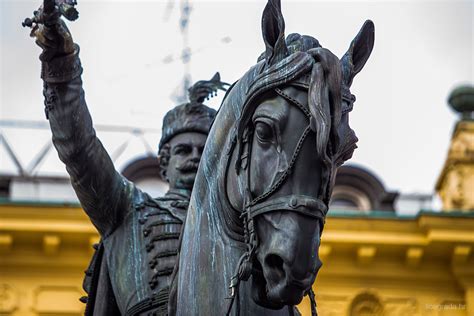 prica  konju koji se nalazi na najpoznatijem zagrebackom trgu