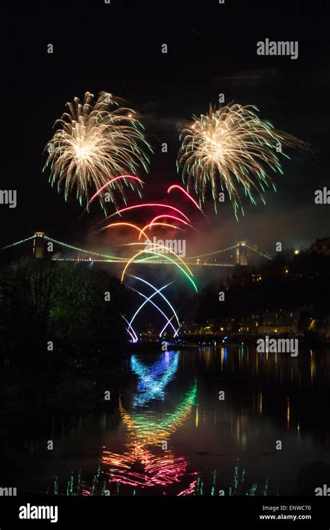 Fireworks exploding over the Bristol Clifton Suspension Bridge ...