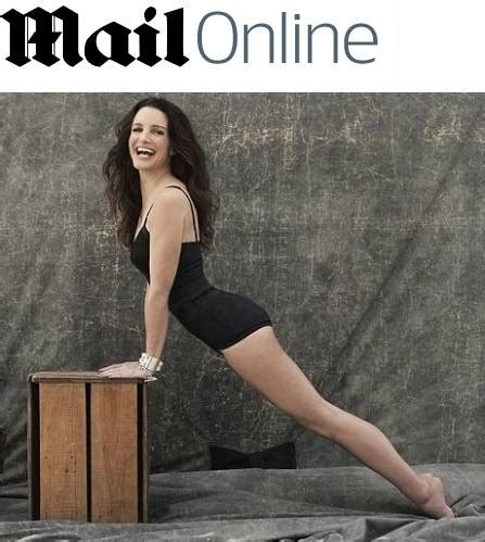 Sex And The City Aos 45 Anos Kristin Davis Parece Ter 25