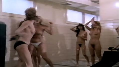 Naked Ann Chatterton In Hellhole