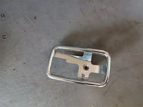 ORIGINAL MERCEDES BENZ W114 115 W108 Chrome Poignée de Porte Puit à