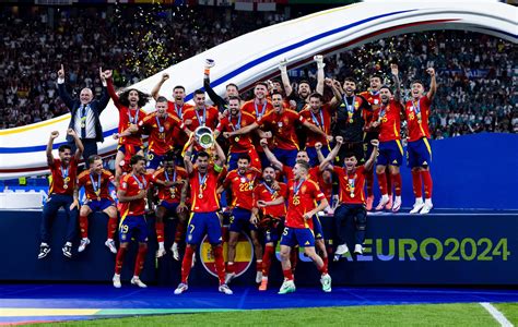 España campeón de la Eurocopa 2024, vence 2 goles a 1 a Inglaterra