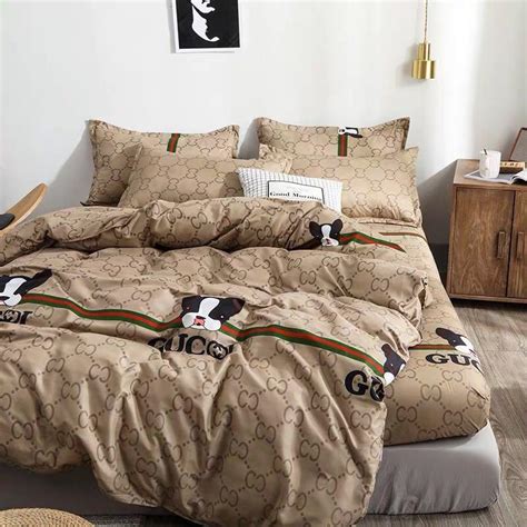 Gucci Print Bedsheet Set Furniture And Home Living Bedding And Towels On