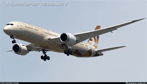 A Blu Etihad Airways Boeing Dreamliner Photo By Jansky Id