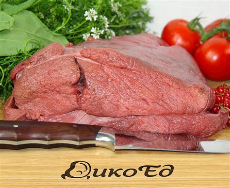 Окорок северного оленя на кости