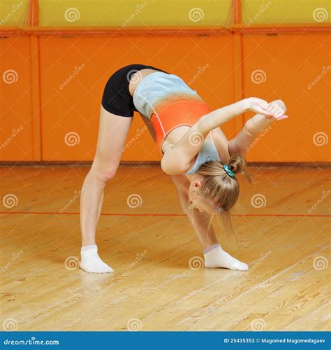 Blonde Woman Working Out Stock Image Image Of Indoors 25435353