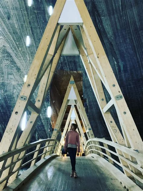 Taman Hiburan Ini Berada di Kedalaman 120 Meter Perut Bumi, Bikin