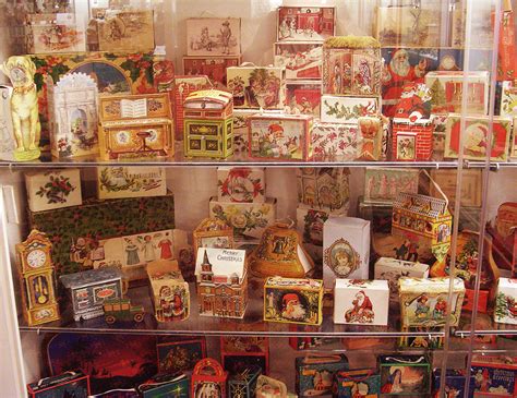 Christmas Candy Boxes - The Golden Glow of Christmas Past®