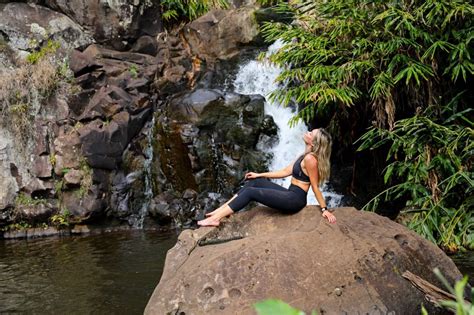 Katrina Bowden Hot Celebs Home