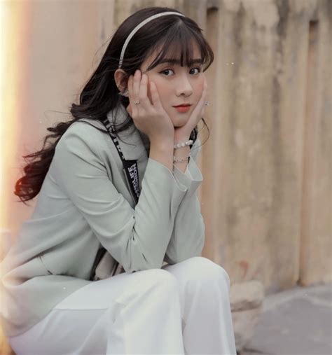 Hot girl mùa thi từng nổi như cồn năm trước vì bị chụp lén giờ ra sao