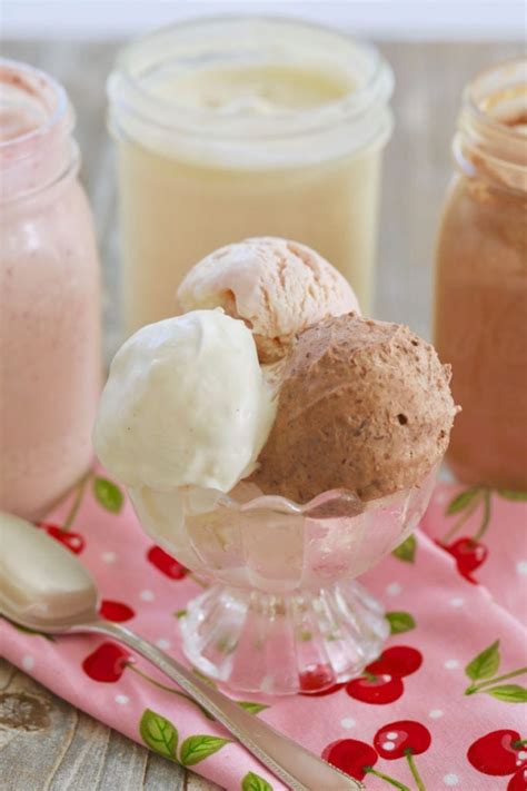 How to Make Homemade Ice Cream in a Jar (with Just 2 Ingredients!)