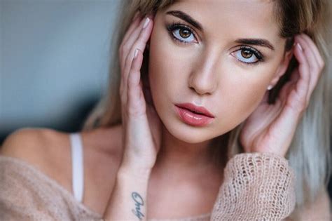 503645 Face HD Hot Sexy Cute Photo 24x18 WALL PRINT POSTER EBay