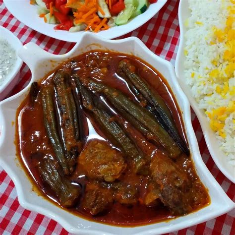 طرز تهیه خورش بامیه با گوشت گوسفندی خورشتی