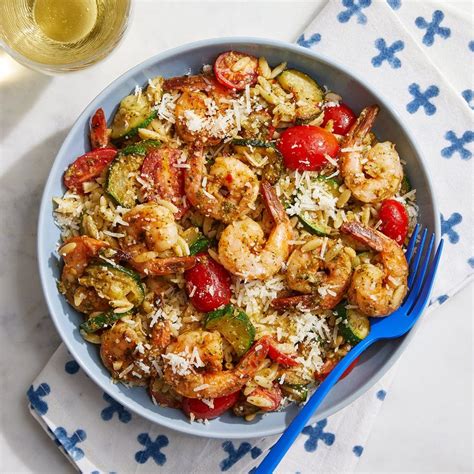 Recipe: Seared Shrimp & Orzo Pasta with Tomatoes, Zucchini & Basil