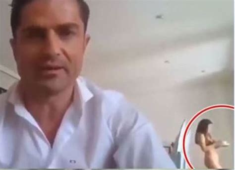 Naked Woman Appears Live On News News Anchor Exposed Of Cheating