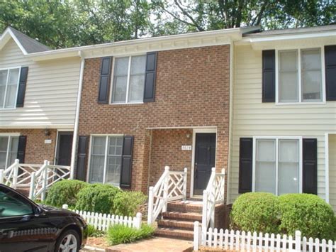 Convenient Location!! Spacious Bedrooms!... Apartments Raleigh, NC