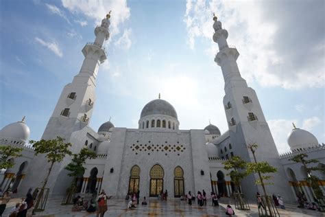 Pariwisata Provinsi Jawa Tengah Destinasi Wisata MASJID RAYA SHEIKH