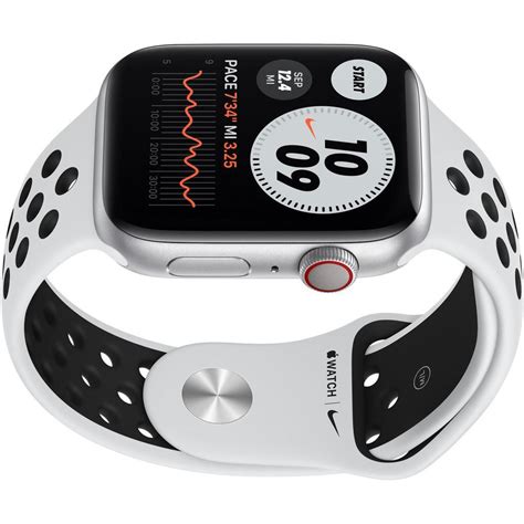 Apple Watch (Series 6) 2020 GPS 44 - Aluminium Silver - Sport Nike Pure ...