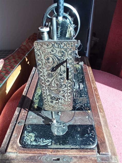 Ручная швейная машинка "ЗИНГЕР": 1 500 грн. - Швейні машини та оверлоки ...