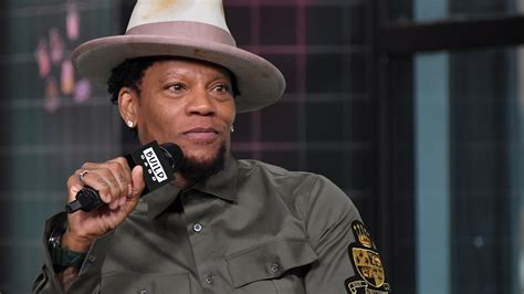 Comedian D.L. Hughley tests positive for COVID-19 after collapsing ...