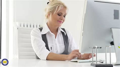 Beautiful Kathy Anderson Need A Good Fuck By Mature Nl Xhamster