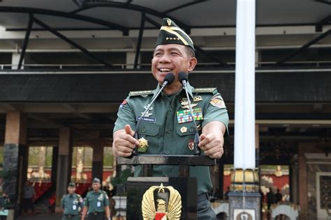 Dpr Resmi Sahkan Jenderal Agus Subiyanto Jadi Panglima Tni Palunesia