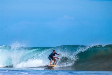 A Guide To Surfing In Guanacaste