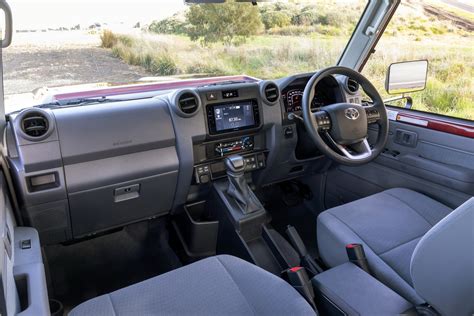 Facelift für den Land Cruiser 70 Buschtaxi net