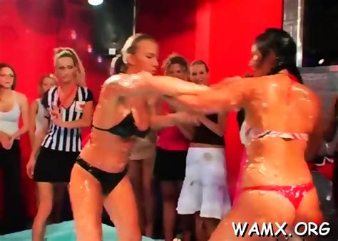 Lesbian Women Wet Look Xxx Play