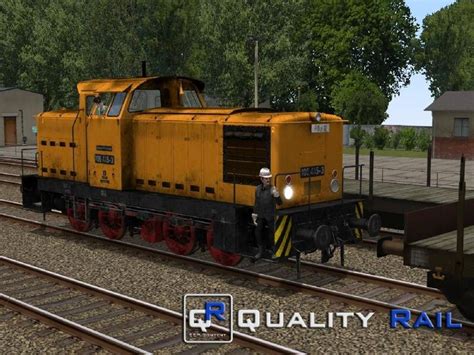 2 Diesellokomotiven der Baureihe DR 106, Epoche IV, mit Funknamen. Ab # ...