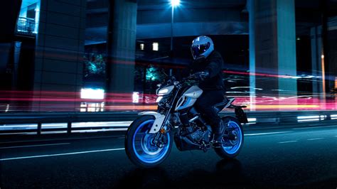 Yamaha Mt Une Hyper Naked Pour Les Jeunes Motards