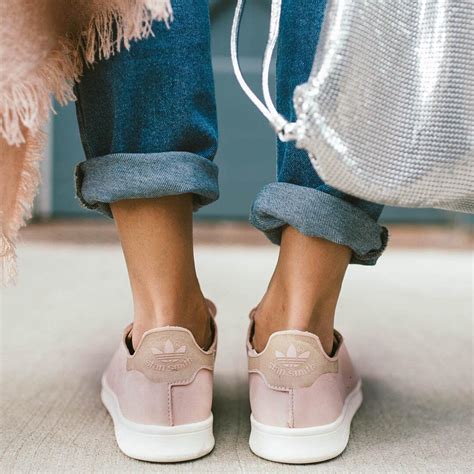 8 3 mà cho hội con gái xem đống sneaker màu nude này đảm bảo cô nào cũng hú hét đòi mua ngay