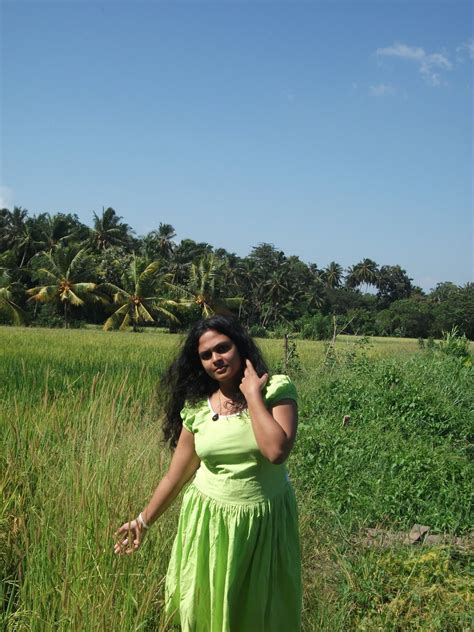 Sri Lankan Sexy Girls Sri Lankan Hot Kello Sri Lankan Nude Pics Collection