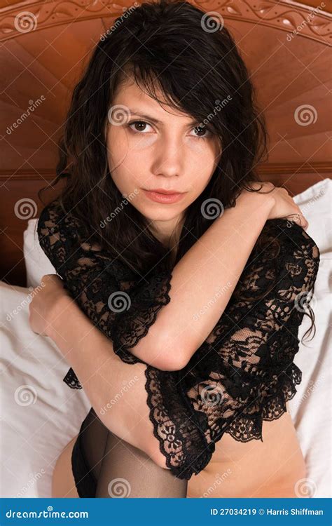 Brunette Imagen De Archivo Imagen De Pelo Underwear 27034219