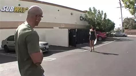 D Nne Latina Schlampe Wird Mit Dem Finger Gefickt Bevor Sie Einen Dicken Schwanz Reitet Xhamster