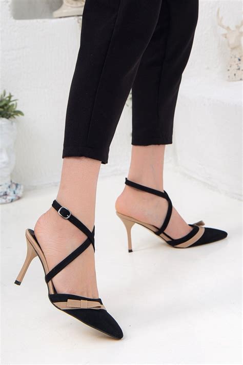 SOFT FASHION Kadın Ten Nude Siyah Ince Topuklu Yeni Tarz Stiletto Gece Ayakkabısı Topuk 8 5