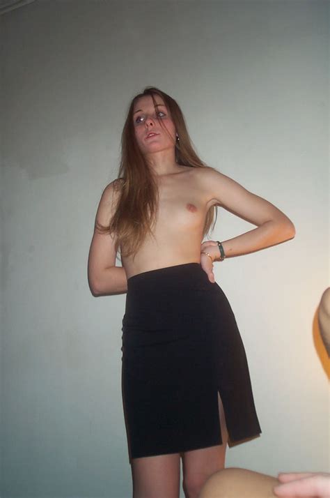 Forumophilia PORN FORUM Depraved Girls Share Their Photos Page 2