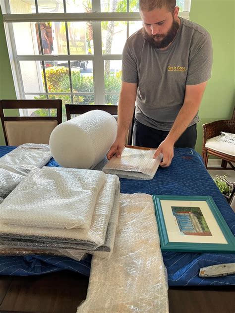 UPS Shipping and Professional Packing Services in Hoboken 7