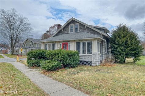 Locals disagree on which restaurants in pittsfield ma are best 11