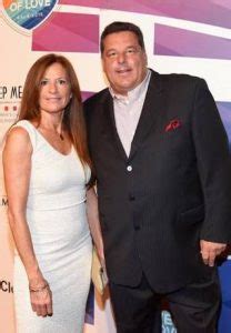 Steve Schirripa: His Family, Net Worth, Books, Career - TrendCelebs