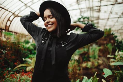 Miranda lança música apaixonante; ouça "Universo"