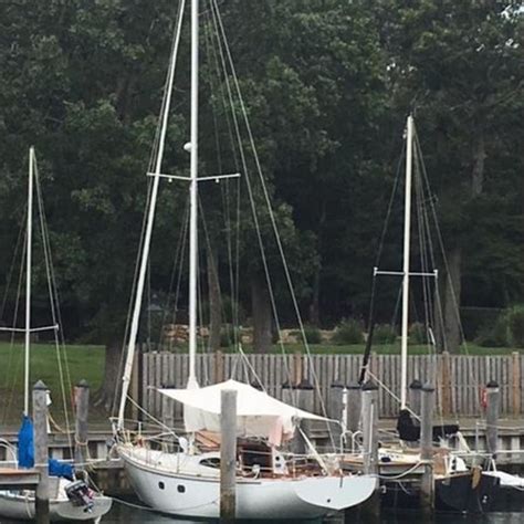 Medalist 33 Mki Le Comte — Sailboat Guide