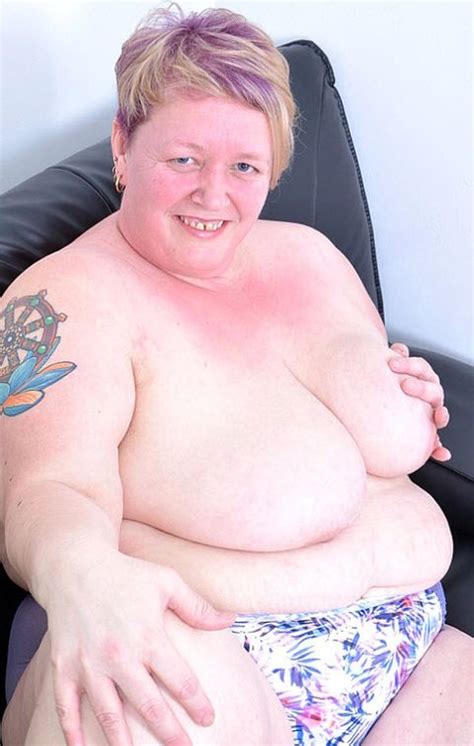 Lesley Mature Nl Boobpedia Encyclopedia Of Big Boobs