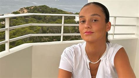 El bikini de Victoria Federica que te hará brillar en tus últimas escapadas a la playa