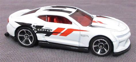 Đồ Chơi Mô Hình Siêu Xe Hot Wheels C4982 106 250 18 Copo Camaro SS FAHASA